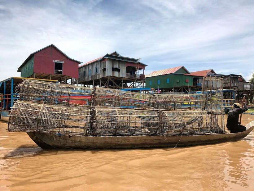 Siem Reap: Kompong Phluk Floating Village with Transfers - Walking Kompong Phluk: stilt life, fishing routines, and seasonal changes