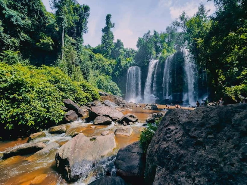 Siem Reap: Kulen Mountain, Beng Mealea, and Kampong Phluk - The guide experience: the real advantage on a day like this