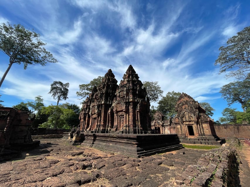 Siem Reap: Kulen Waterfall and Banteay Srei Exploration - The River of 1000 Lingas at Anlong Pong Phkay