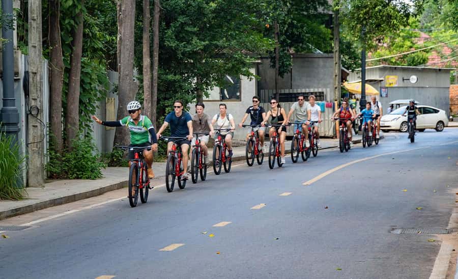Siem Reap: Morning City Bike Tour with Local Expert - Preah Ang Chek Preah Ang Chorm Shrines beside Royal Independence Gardens