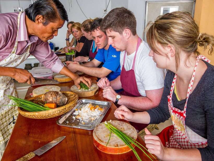 Siem Reap: Morning Cooking Class & Market Tour - From tuk tuk pickup to the local market you can actually walk