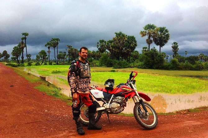 Siem Reap One Day Dirt Bike MotorbikeTour - Banteay Samre: Temple Time Without Making It the Whole Day