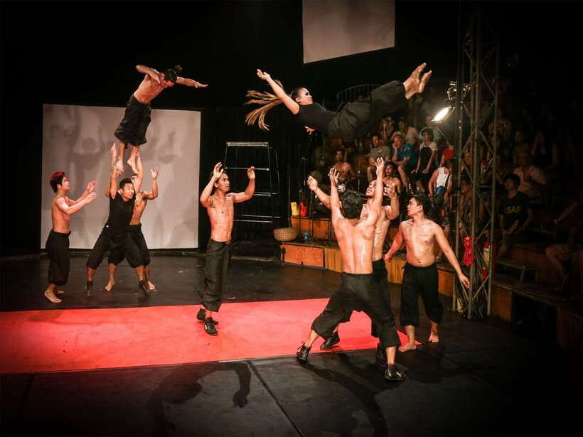Siem Reap: Phare, Cambodian Circus with Tuk-Tuk Transfers - Food, Drinks, Souvenirs, and What to Do With Your Time Before the Show