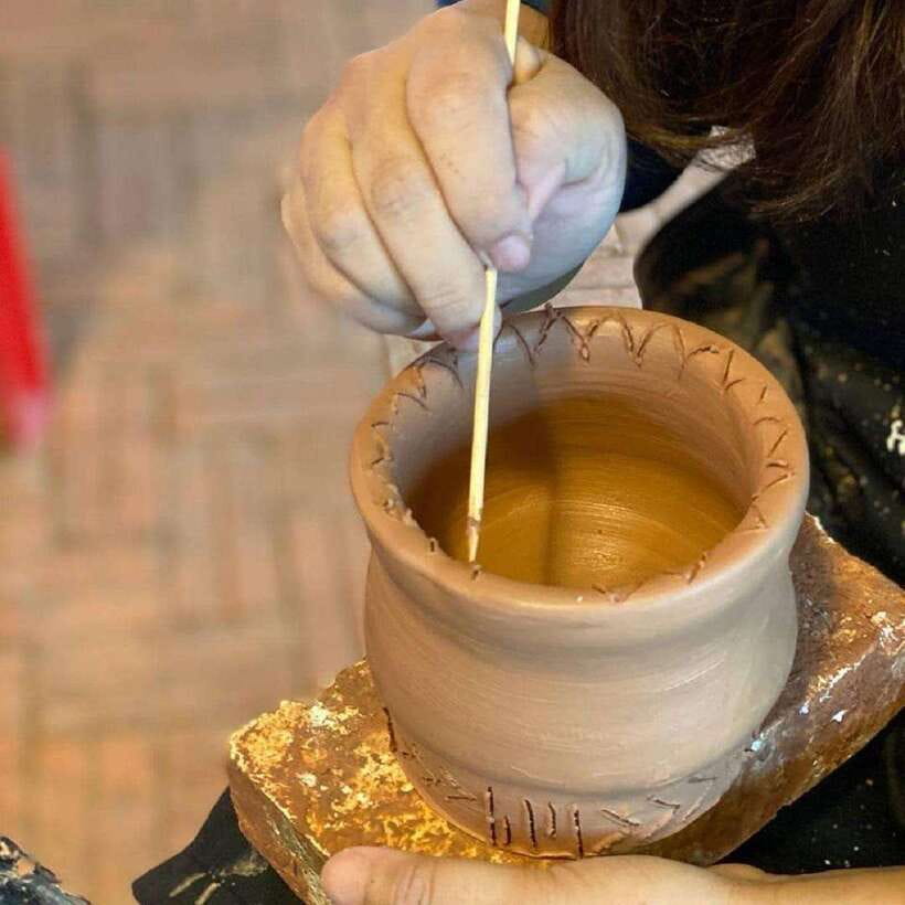 Siem Reap : Pottery Classes with Transfer round trip - The 45-minute lesson: shaping your Cambodian bowl on the wheel