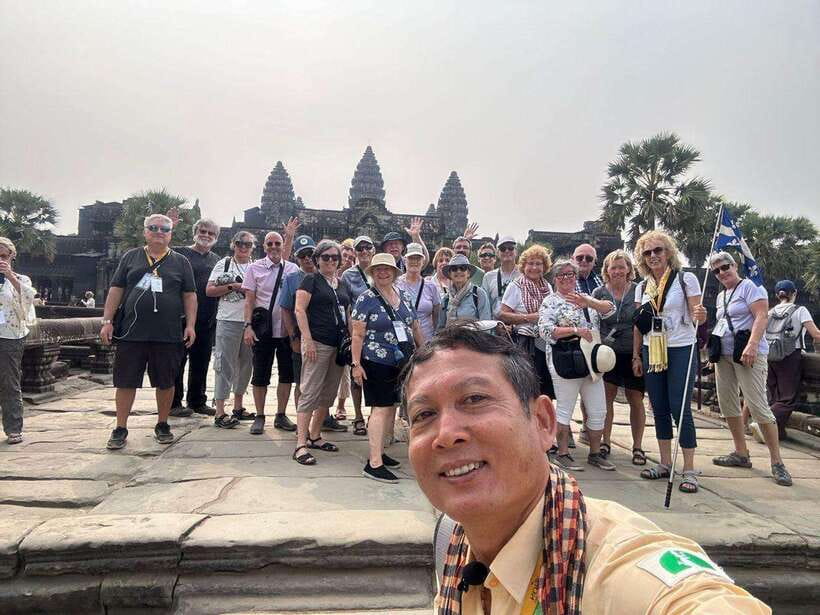 Siem Reap: Private Angkor Wat & Bakheng Mountain Sunset Tour - Who this private Angkor Wat and Bakheng sunset tour is best for
