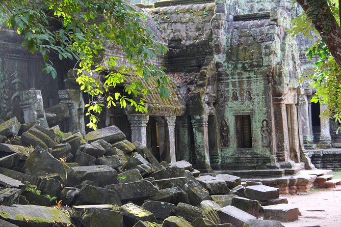 Siem Reap’s signature temples discovered - Should you book this Angkor Wat and Ta Prohm half-day tour?