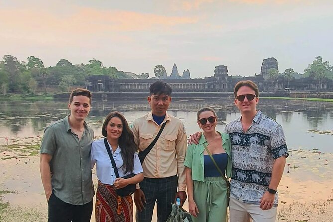 Siem Reap Shared Full-Day Guided Tour of Angkor Temples - Choosing the small-group tour (and when the standard or private option fits)