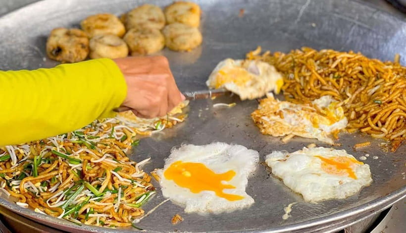 Siem Reap: Street Food Experience by Tuk-Tuk - ASANA Old Wooden House: cheese tasting and a Khmer-style beer break