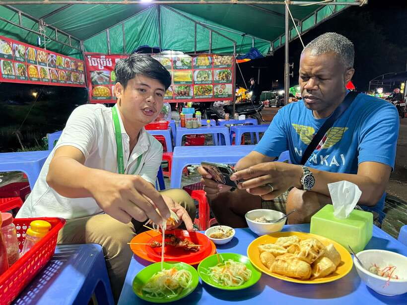 Siem Reap: Tonle Sap and Kampong Phluk Tour with Street Food - The 4-hour boat cruise: floating homes, fishing life, and mangrove air