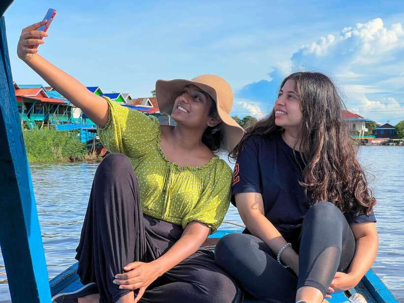 Siem Reap: Tonle Sap and Kampong Phluk Tour with Street Food - When the water recedes, you may see a different Kampong Phluk
