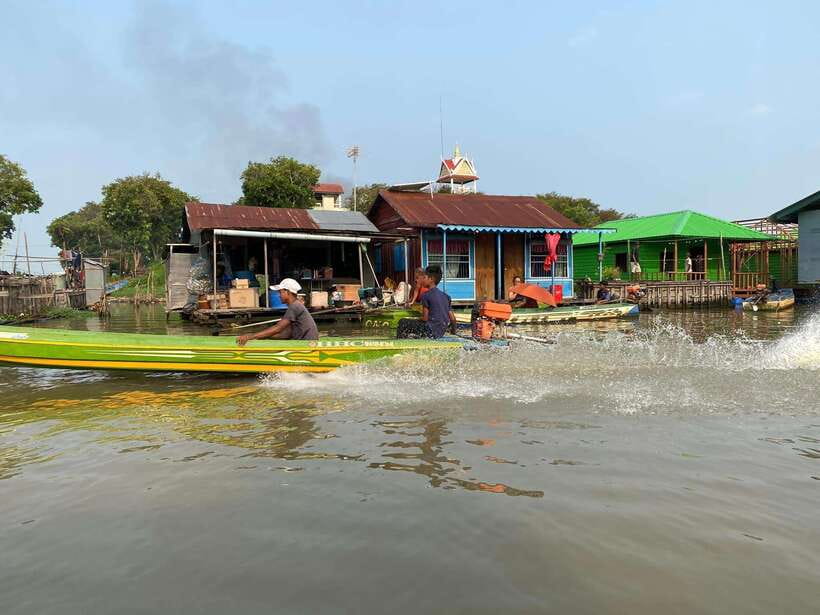 Siem Reap: Tonle Sap, Kampong Phluk & Floating Village Tour - Kampong Phluk stilt houses: where the water level changes everything