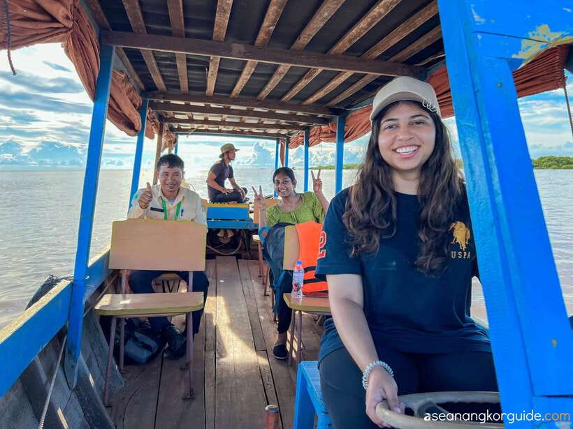 Siem Reap: Tonle Sap Sunset Boat Cruise with Transfers - The Road to Kampong Phluk: A/C Comfort and a Real-Time Sense of Distance