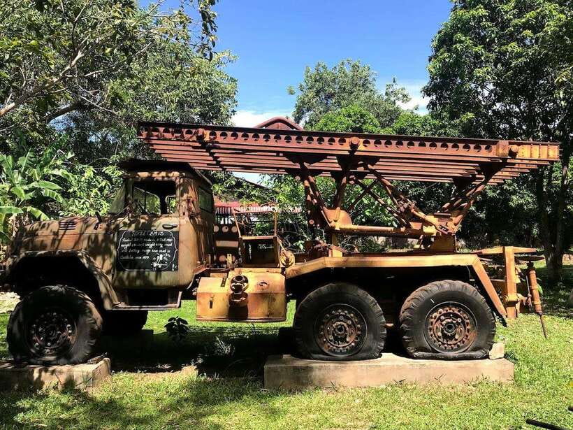 Siem Reap: War Museum included Ticket and Pickup Drop Off - Walking through the War Museum’s vehicle garden