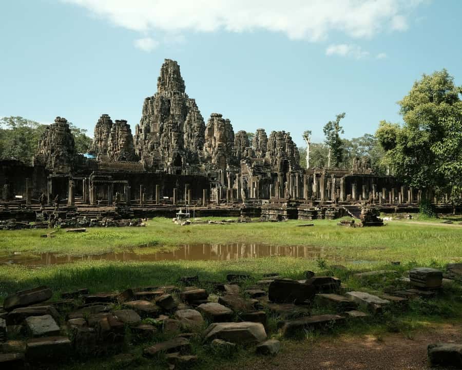 SiemReap: Private Angkor Wat Tour in English or German guide - Key points that make this private Angkor Wat day feel easier