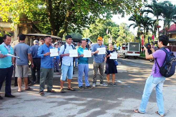 Sihanoukville Highlights Day Tour for Cruise Passengers - Golden Lions Roundabout and the Preah Thong Neang Neak statue