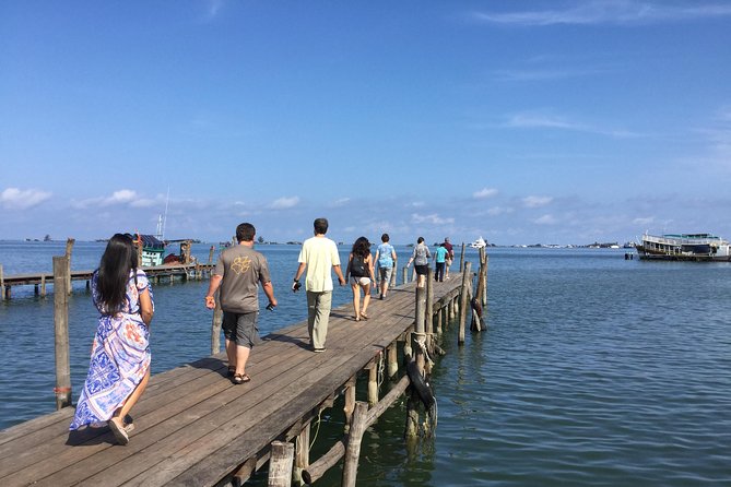 Sihanoukville Highlights Day Tour for Cruise Passengers - Where you start: Independence Monument and the quick orientation moment