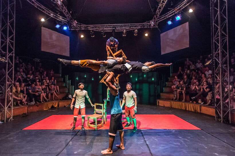 Street Food Tour and Phare Circus with Tuk-Tuk Transfers - Why The Street Food Plus Phare Circus Format Works In Siem Reap