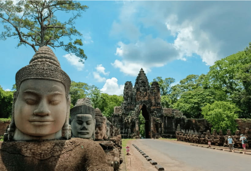 Sunrise at Angkor Wat and Small Tour with Tours Guide - Key things that make this tour worth your morning