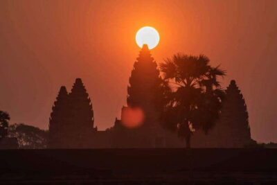 Sunrise at Angkor Wat Temple: 3-Hour Private Tour