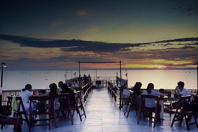 Sunset Dinner and drinks includes a Floating Village cruise tour. - A 3:30 pm to Sunset Flow That Makes Sense