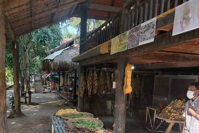 The Mekong Silk Island Guided Cruise (Private tour) - Tonle Sap to the Mekong and Chaktomuk junction: the river part that sets the mood