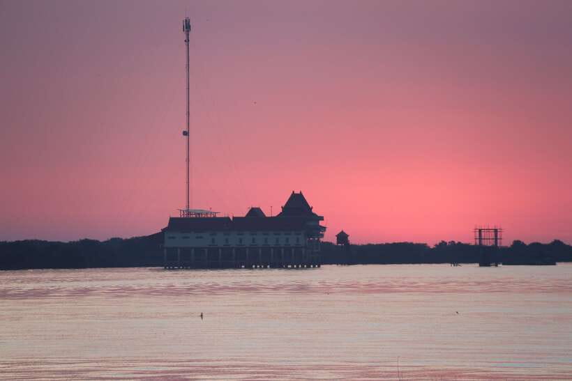Tonle Sap Cruise & land Tour between Phnom Penh & Siem Reap - Why This One-Way Phnom Penh to Siem Reap Route Feels Different