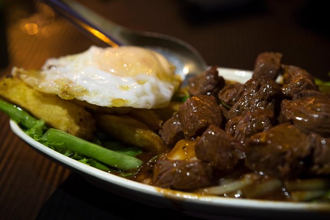 Ultimate Phnom Penh Food Tour by Tuk Tuk: 20 Tastings and Drinks - Drinks and pacing: how to enjoy the full 20+ tastings