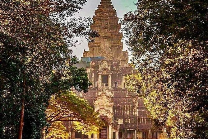 Unveil The Magic Of Angkor Wat Sunset In A Day Personalized Tours - Stop 5: Phnom Bakheng Sunset, the Tower Views and the Big Finale
